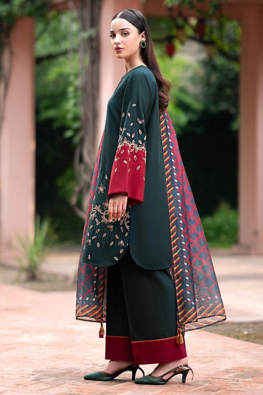 womens unstitched embriodered suit 3Pc's