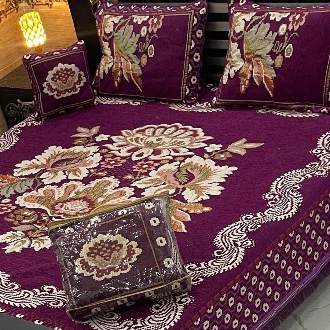 4 PCs Velvet Jacquard Embriodered Double Bedsheet